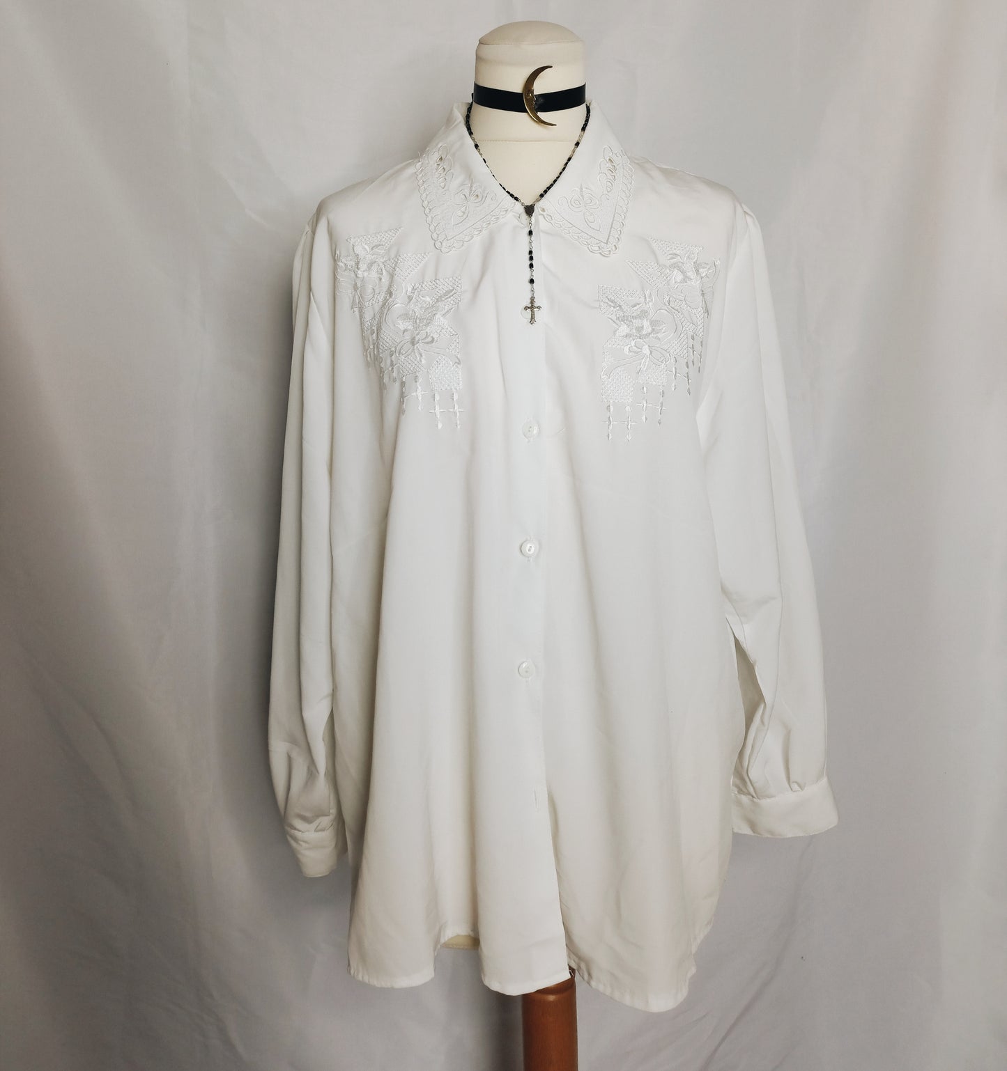 White Embroidered Blouse 80s - L/XL