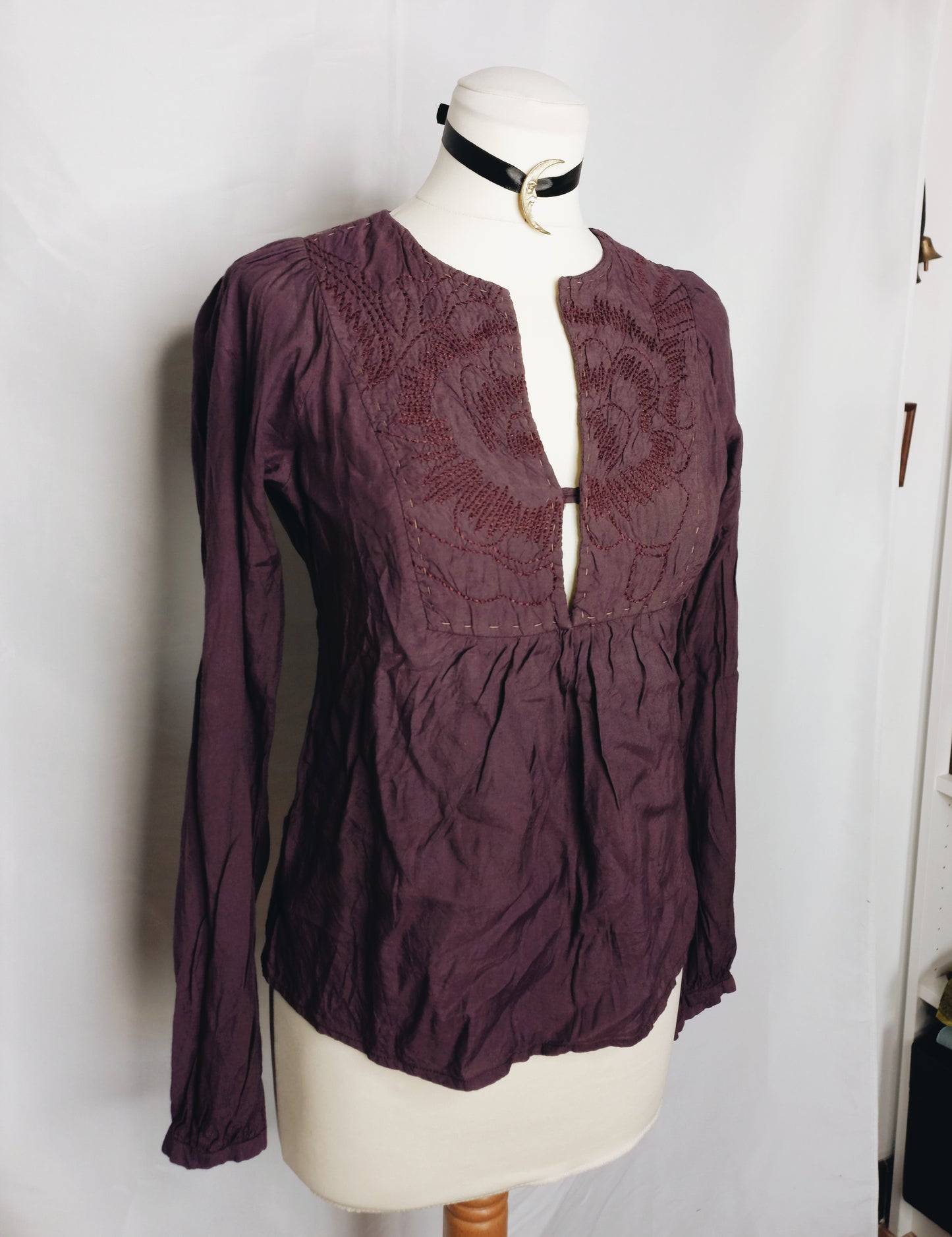 Witchy 90s Embroidered Blouse - S