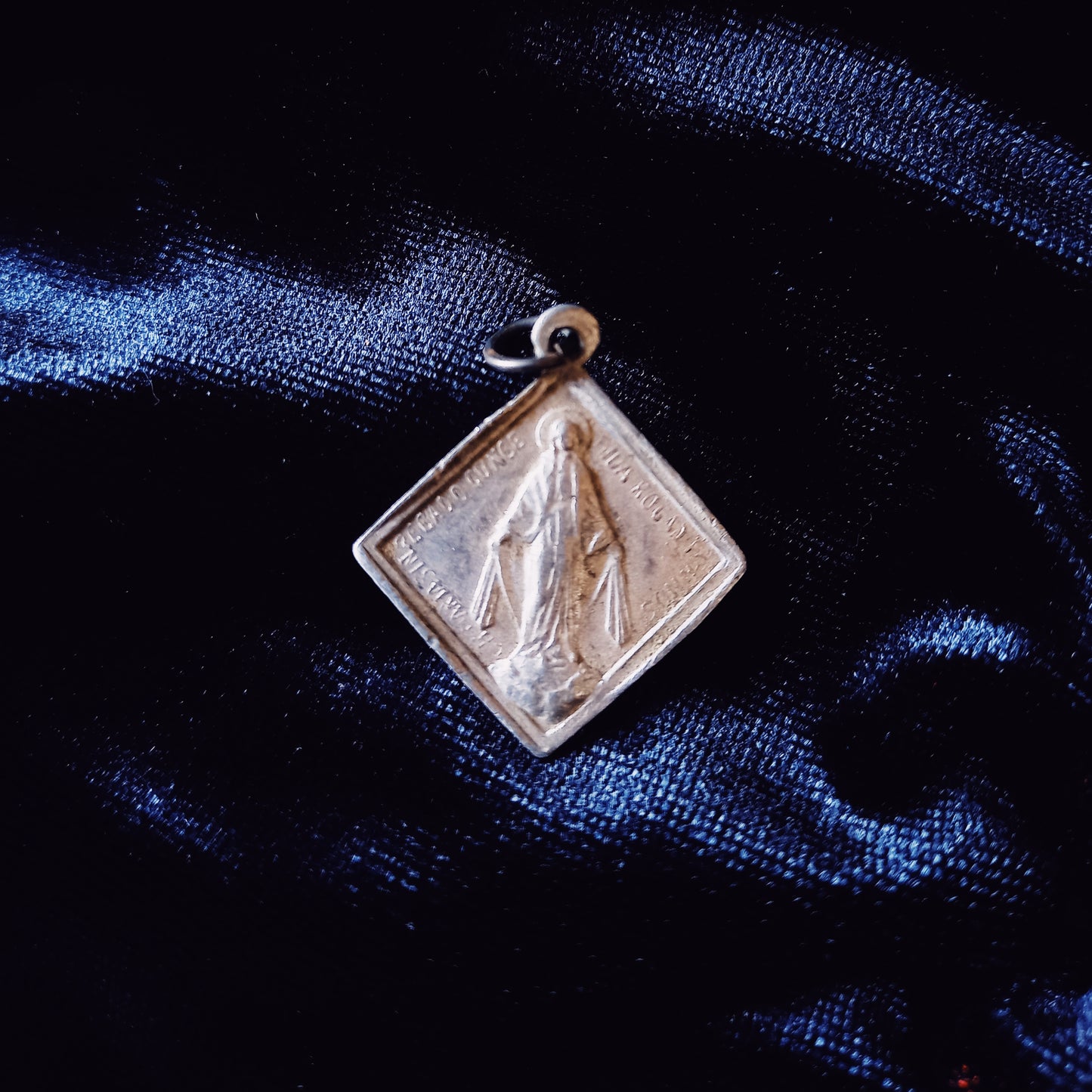 Antique Mini Pendant C